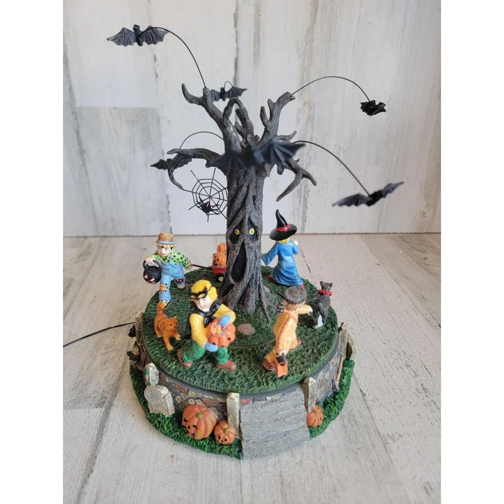 Dept 56 55201 AS IS Costume Parade snow village Halloween